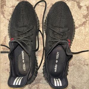 Yeezy Boost 350 V2 ‘Bred’